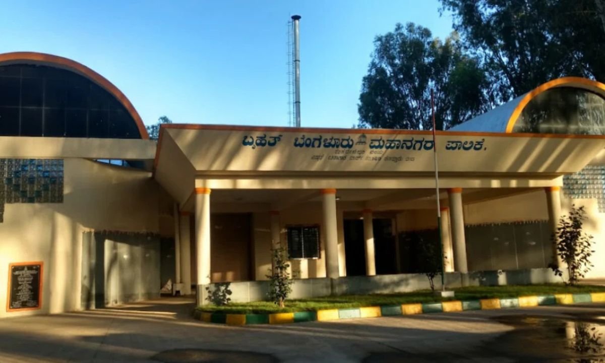 Panathur Crematorium Entrance